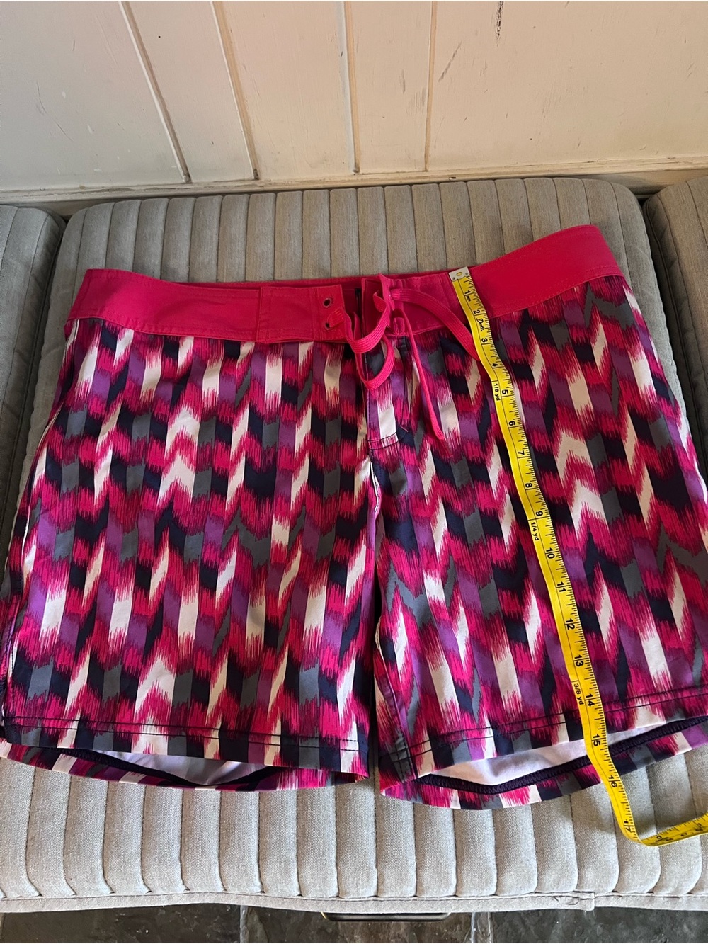 Prana Women’s Magenta Patterned Drawstring Shorts over bathing suit Size M